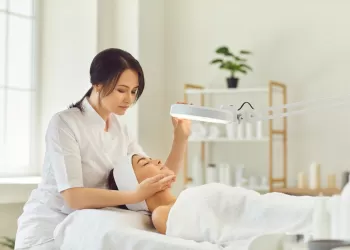 Dermatoloji Doktoru Kimdir? - En İyi Cildiye Doktoru İstanbul