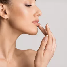 Dudak Dolgusu – Lip Filler Nasıl Yapılır?